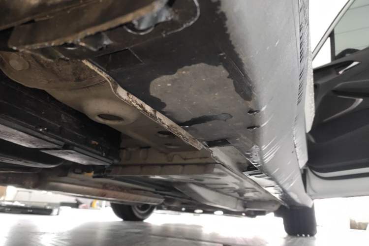 Used Chevrolet Orlando 2020 Light Hybrid Redline 530T Automatic Enjoyment Edition (5+2 Models) Right Side Sill