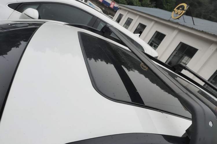 Used Chevrolet Orlando 2020 Light Hybrid Redline 530T Automatic Enjoyment Edition (5+2 Models) Roof