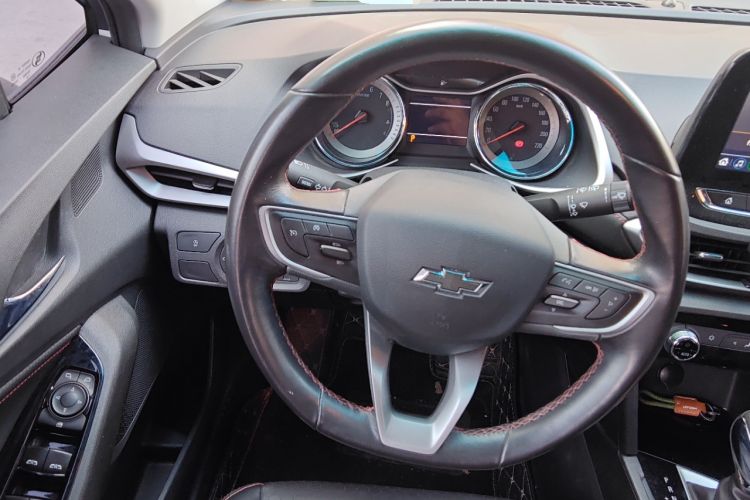 Used Chevrolet Orlando 2020 Light Hybrid Redline 530T Automatic Enjoyment Edition (5+2 Models) Steering Wheel