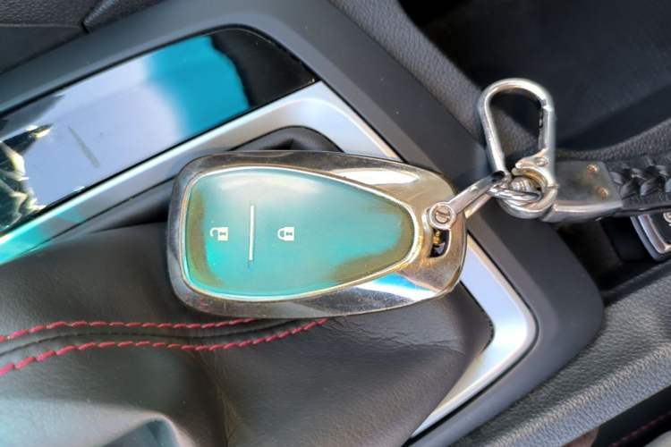 Used Chevrolet Orlando 2020 Light Hybrid Redline 530T Automatic Enjoyment Edition (5+2 Models) Vehicle Key