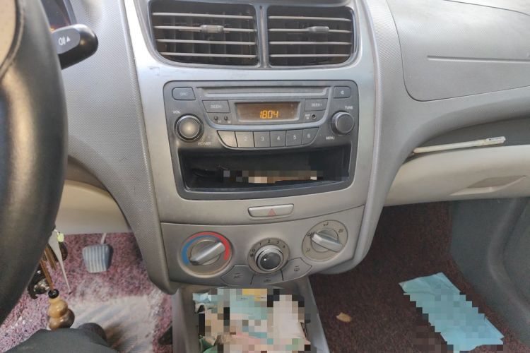 Used Chevrolet Sail 2010 Sedan 1.2L Manual Fashion Edition Audio And AC Panel