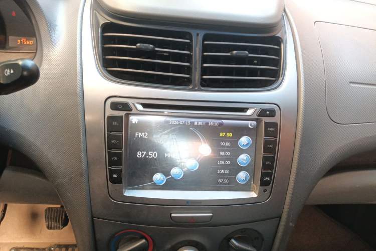 Used Chevrolet Sail 2010 Sedan 1.4L Manual Ideal Edition Audio And AC Panel