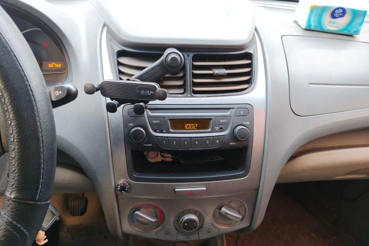 Used Chevrolet Sail 2010 Sedan 1.2L Manual Warm Edition Audio And AC Panel