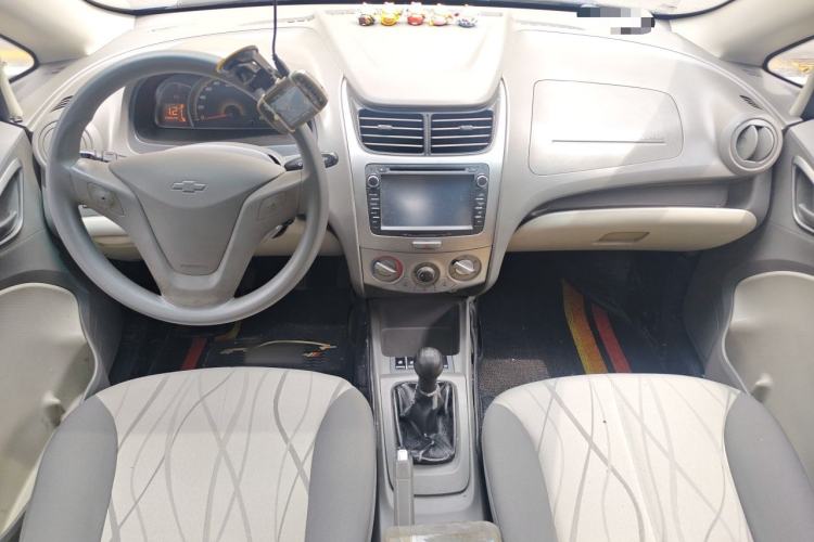 Used Chevrolet Sail 2010 Sedan 1.4L Manual Enjoyment Edition Center Console