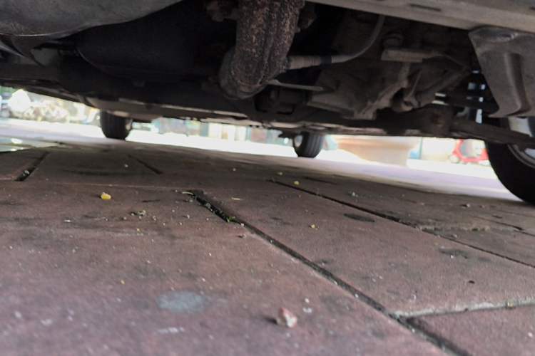Used Chevrolet Sail 2010 Sedan 1.2L Manual Warm Edition Chassis Front