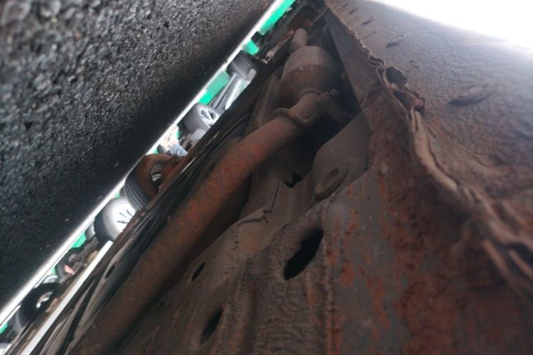 Used Chevrolet Sail 2010 Sedan 1.2L Manual Warm Edition Chassis Front Right