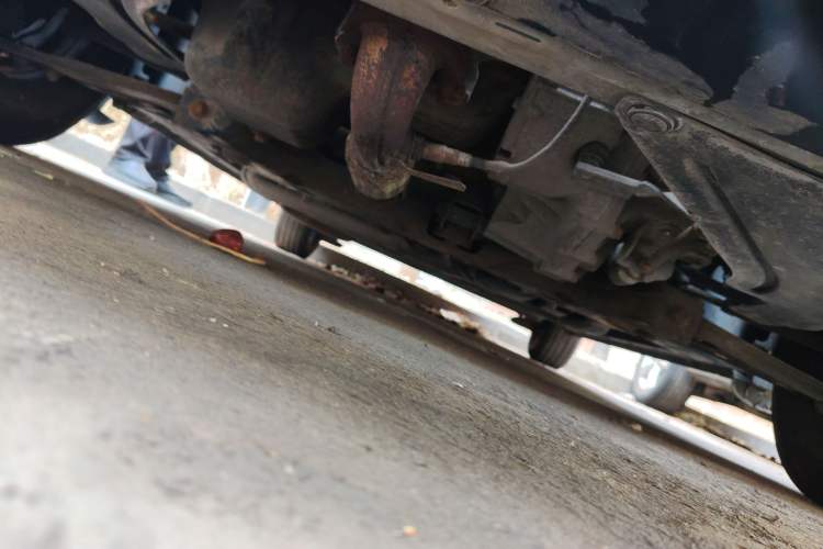 Used Chevrolet Sail 2010 Sedan 1.2L Manual Warm Edition Chassis Front
