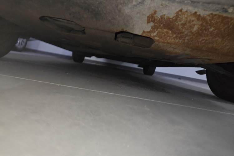 Used Chevrolet Sail 2010 Sedan 1.2L Manual Warm Edition Chassis Front
