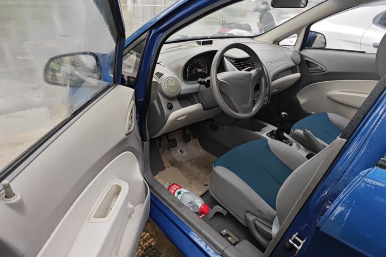 Used Chevrolet Sail 2010 Sedan 1.2L Manual Fashion Edition Driver Seat
