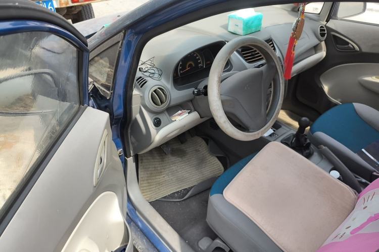 Used Chevrolet Sail 2010 Sedan 1.2L Manual Fashion Edition Driver Seat