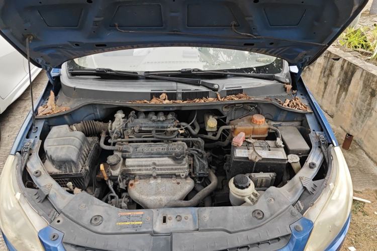 Used Chevrolet Sail 2010 Sedan 1.2L Manual Fashion Edition Engine Bay
