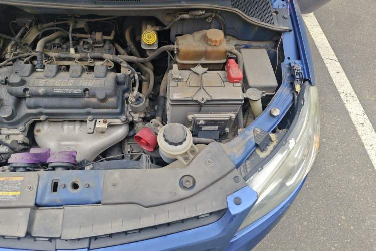 Used Chevrolet Sail 2010 Sedan 1.4L Manual Enjoyment Edition Engine Bay Left