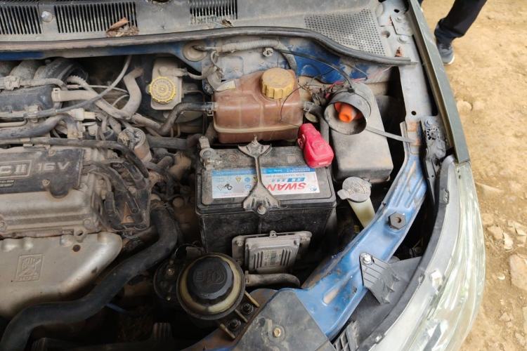 Used Chevrolet Sail 2010 Sedan 1.2L Manual Warm Edition Engine Bay Left