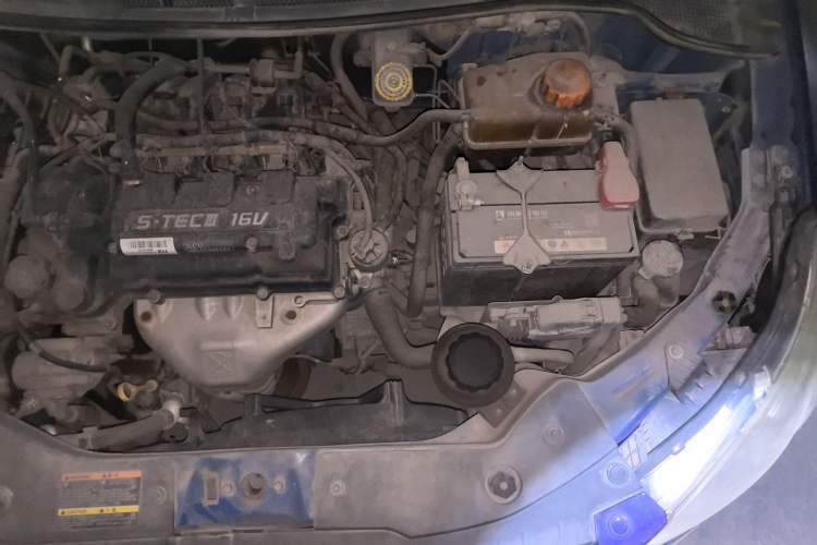 Used Chevrolet Sail 2010 Sedan 1.4L Manual Enjoyment Edition Engine Bay Left