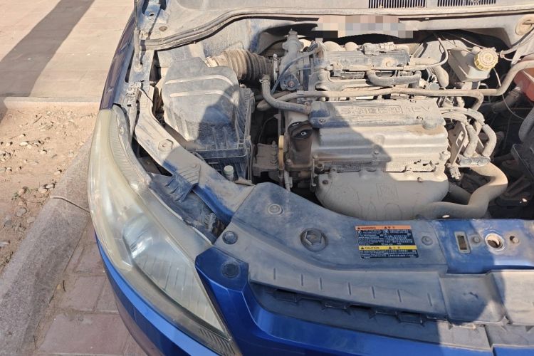 Used Chevrolet Sail 2010 Sedan 1.2L Manual Warm Edition Engine Bay Right