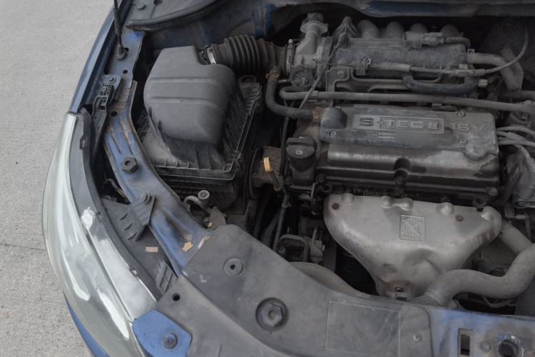 Used Chevrolet Sail 2010 Sedan 1.2L Manual Fashion Edition Engine Bay Right