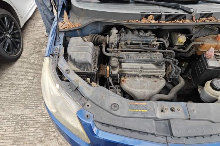Used Chevrolet Sail 2010 Sedan 1.2L Manual Fashion Edition Engine Bay Right