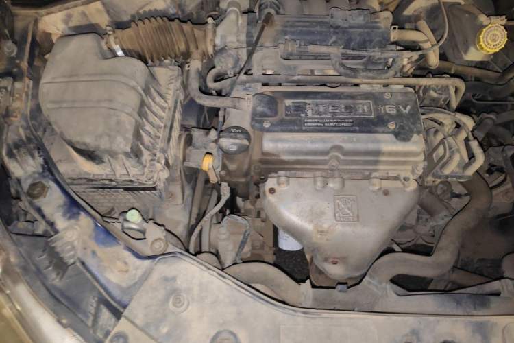 Used Chevrolet Sail 2010 Sedan 1.2L Manual Fashion Edition Engine Bay Right
