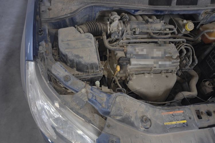Used Chevrolet Sail 2010 Sedan 1.2L Manual Warm Edition Engine Bay Right