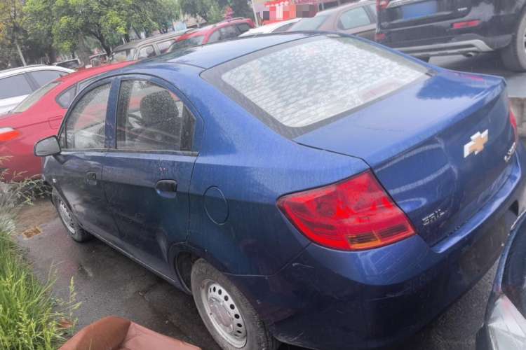 Used Chevrolet Sail 2010 Sedan 1.2L Manual Fashion Edition Exterior 5