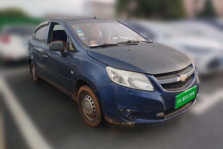 Used Chevrolet Sail 2010 Sedan 1.2L Manual Warm Edition Front Right 45 Deg