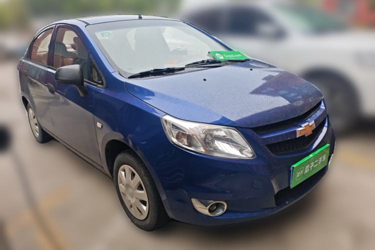 Used Chevrolet Sail 2010 Sedan 1.4L Manual Ideal Edition Front Right 45 Deg
