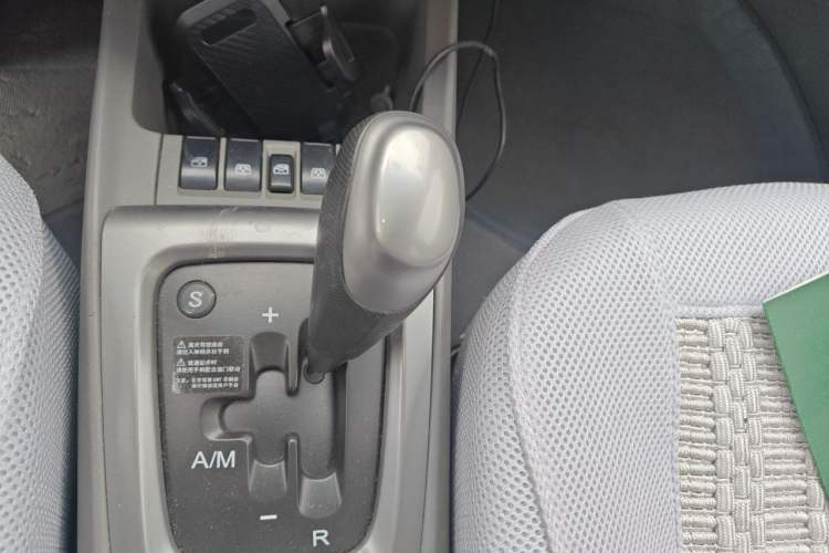 Used Chevrolet Sail 2010 Sedan 1.4L AMT Excellence Edition Gear Lever