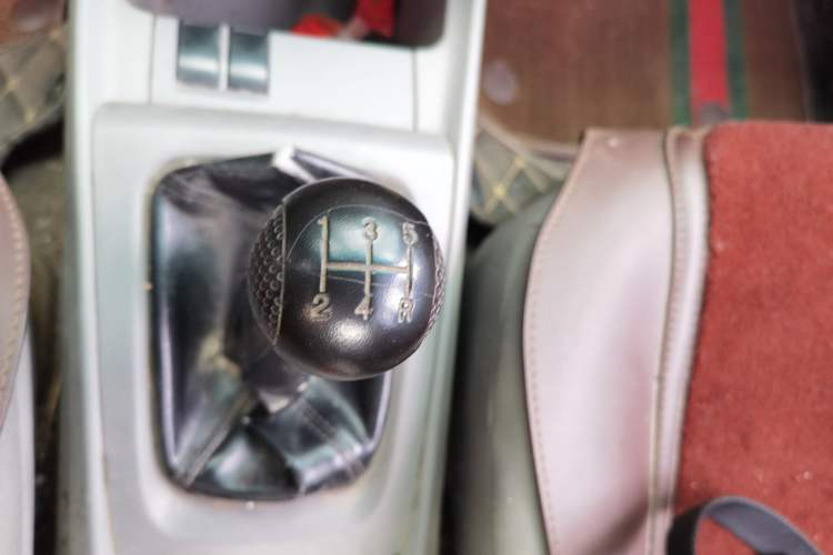Used Chevrolet Sail 2010 Sedan 1.2L Manual Warm Edition Gear Lever