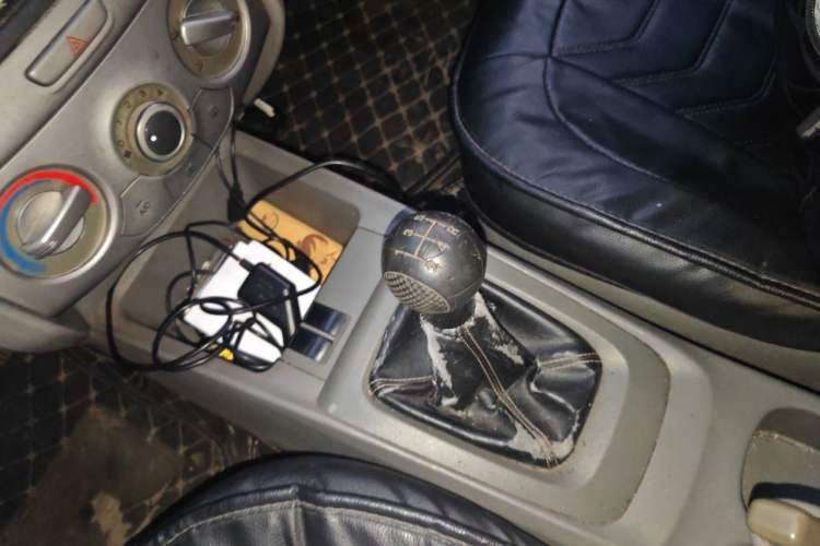 Used Chevrolet Sail 2010 Sedan 1.2L Manual Fashion Edition Gear Lever