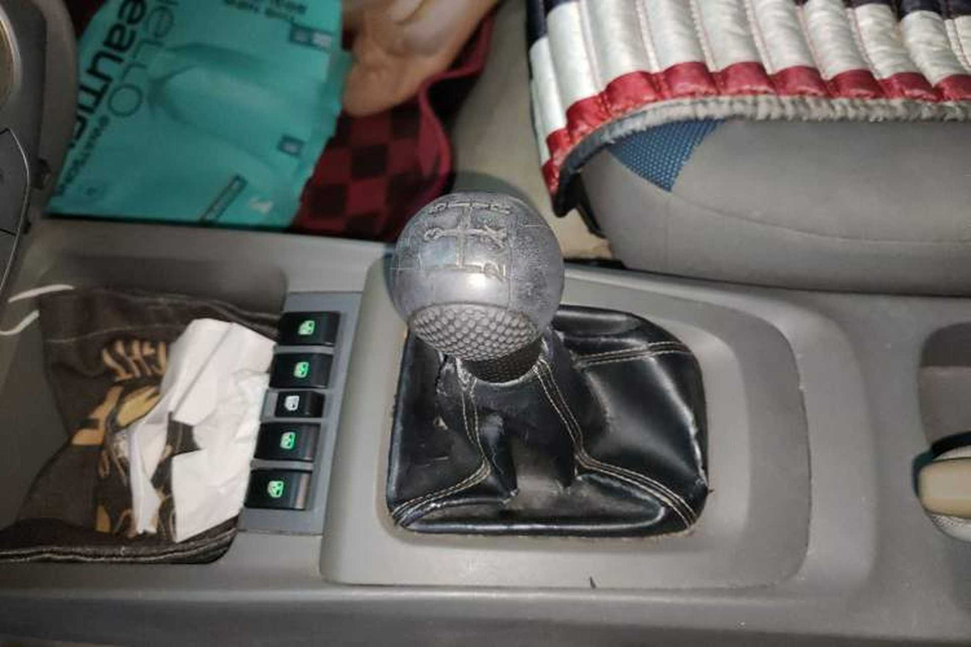 Used Chevrolet Sail 2010 Sedan 1.2L Manual Fashion Edition Gear Lever