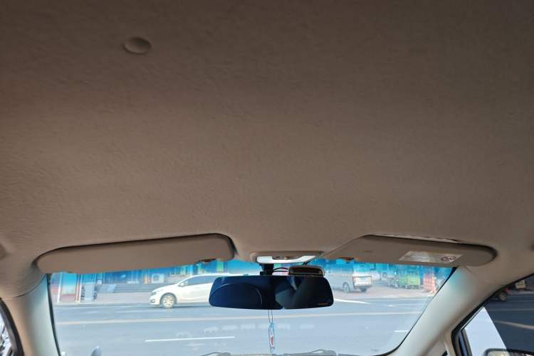 Used Chevrolet Sail 2010 Sedan 1.2L Manual Warm Edition Headliner