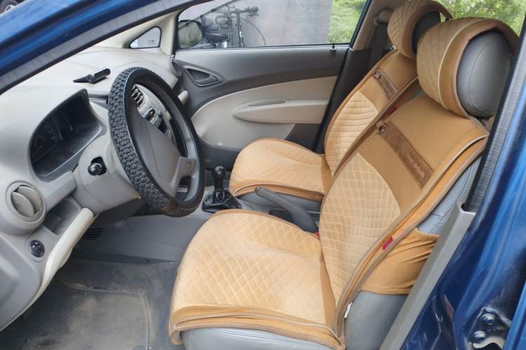 Used Chevrolet Sail 2010 Sedan 1.2L Manual Fashion Edition Left Front Seat