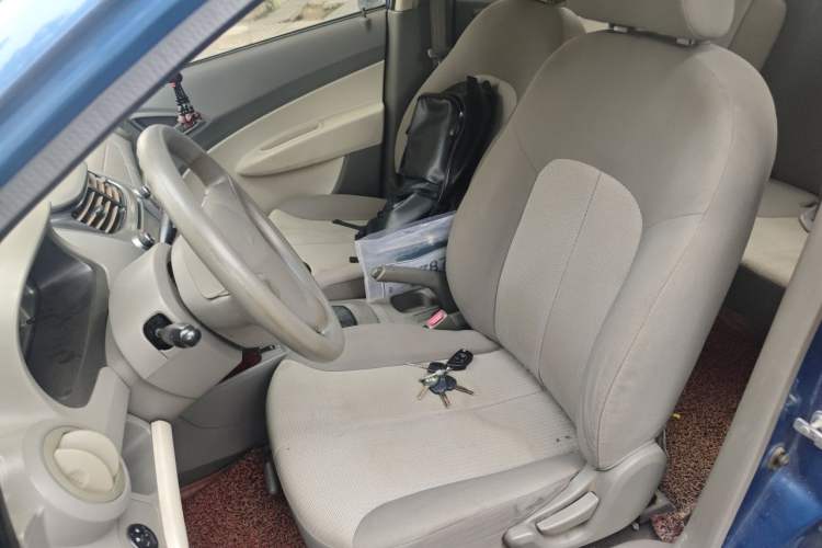 Used Chevrolet Sail 2010 Sedan 1.2L Manual Warm Edition Left Front Seat