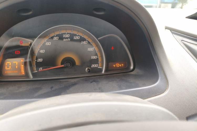 Used Chevrolet Sail 2010 Sedan 1.2L Manual Fashion Edition Odometer Close Up