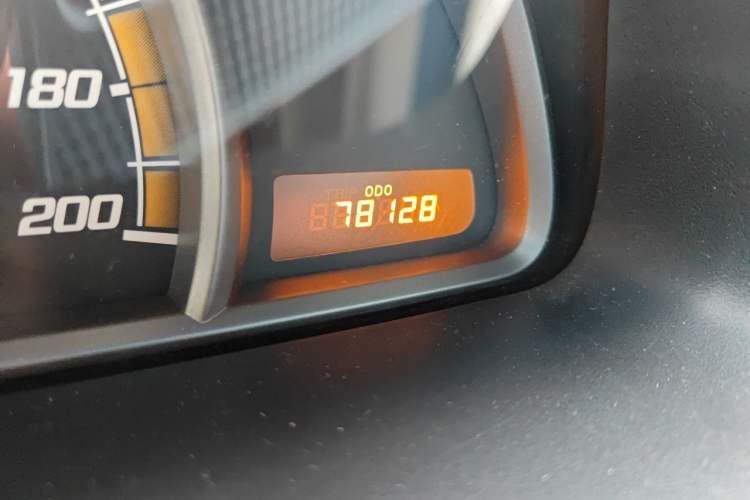 Used Chevrolet Sail 2010 Sedan 1.2L Manual Fashion Edition Odometer Close Up