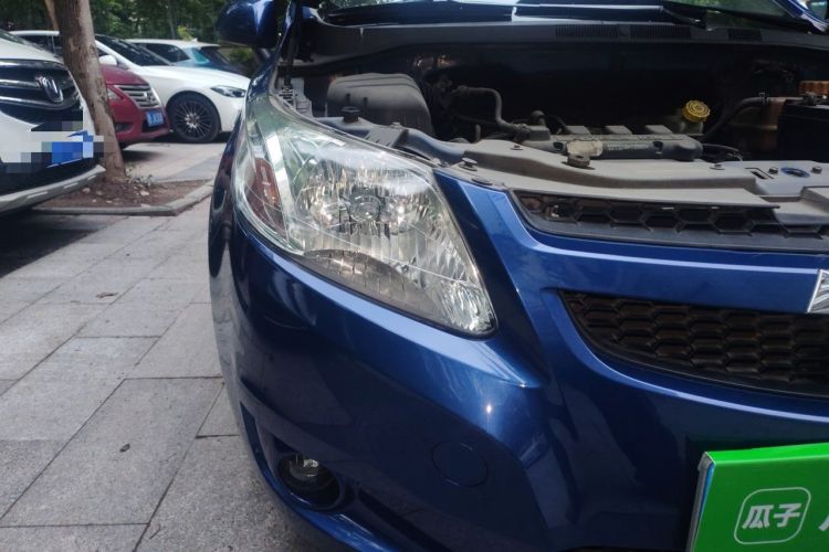 Used Chevrolet Sail 2010 Sedan 1.4L AMT Excellence Edition Right Front Headlight