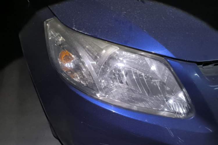 Used Chevrolet Sail 2010 Sedan 1.2L Manual Fashion Edition Right Front Headlight