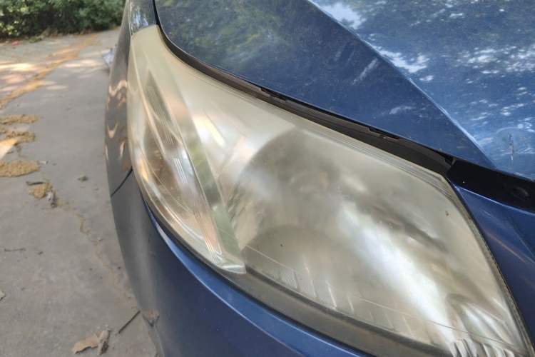 Used Chevrolet Sail 2010 Sedan 1.2L Manual Fashion Edition Right Front Headlight