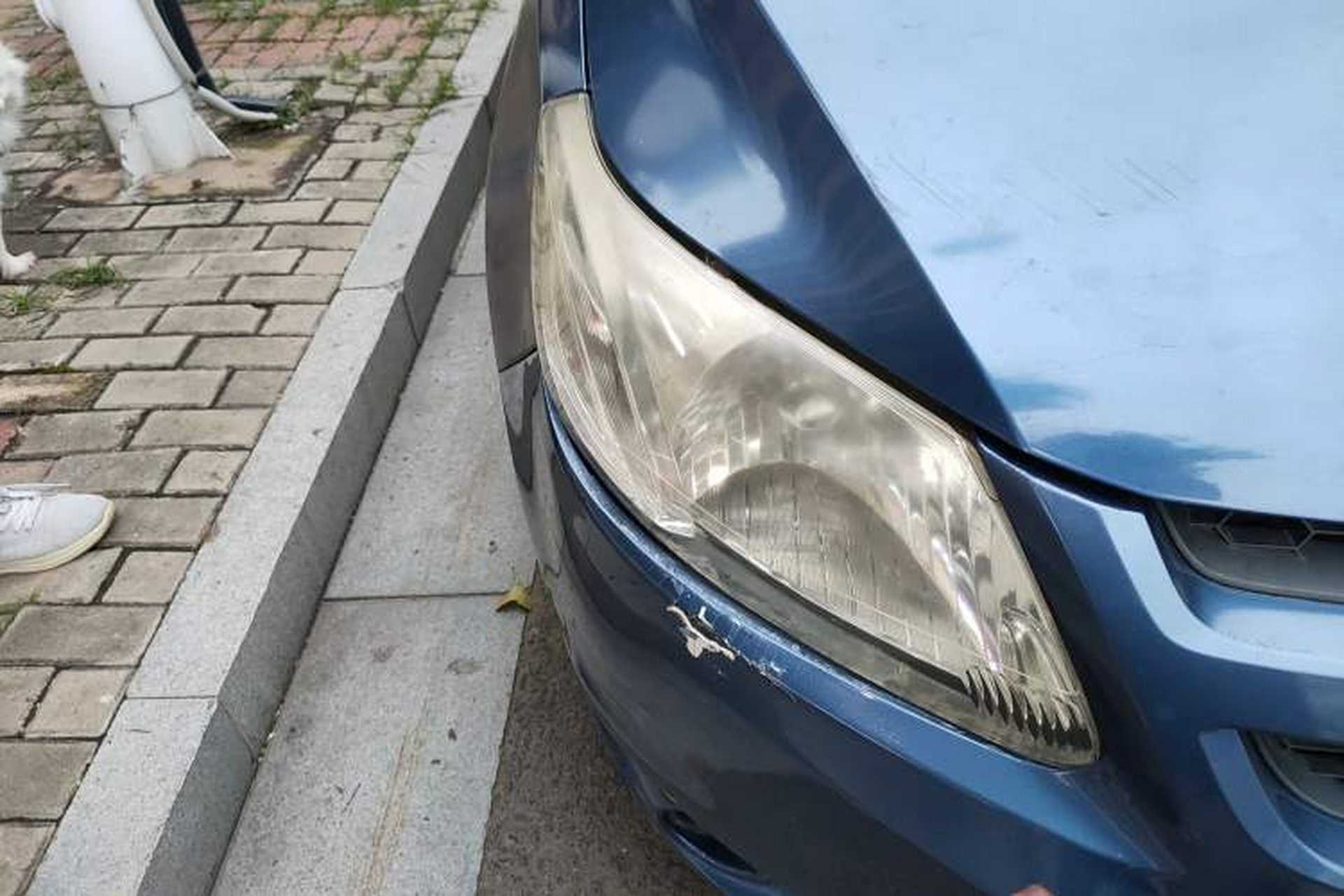 Used Chevrolet Sail 2010 Sedan 1.2L Manual Fashion Edition Right Front Headlight