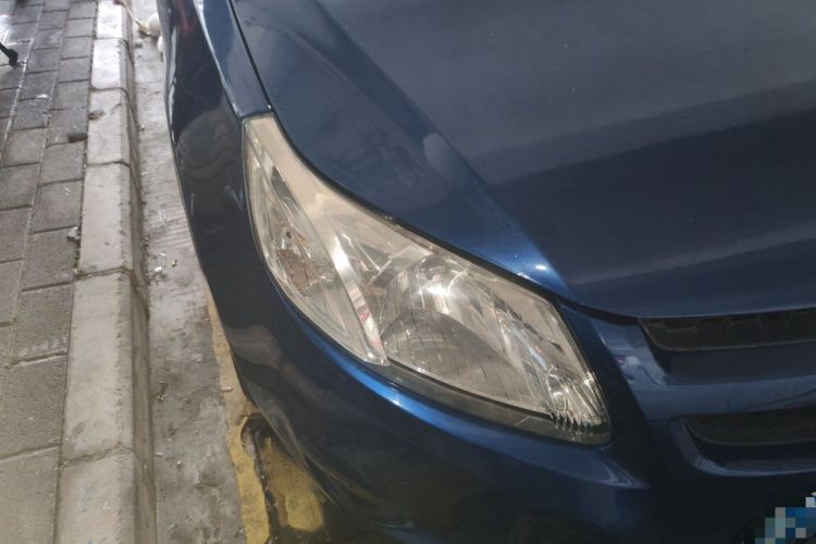 Used Chevrolet Sail  Right Front Headlight
