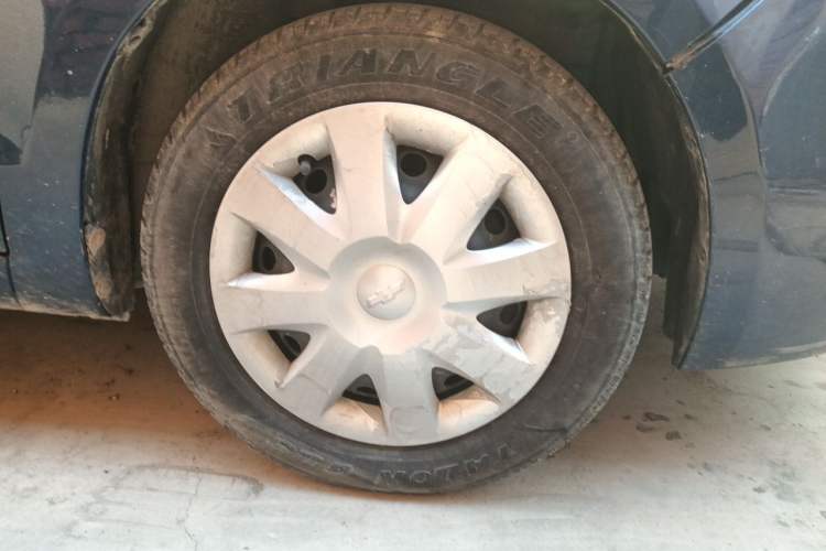 Used Chevrolet Sail 2010 Sedan 1.4L Manual Ideal Edition Right Front Wheel Hub