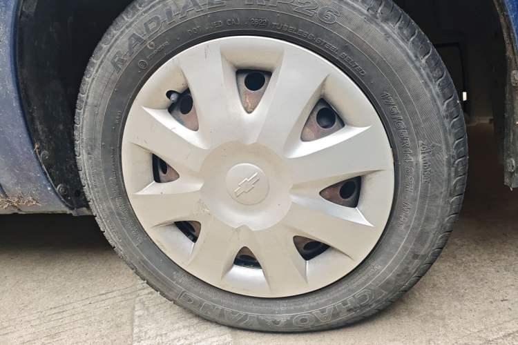 Used Chevrolet Sail 2010 Sedan 1.4L Manual Ideal Edition Right Front Wheel Hub
