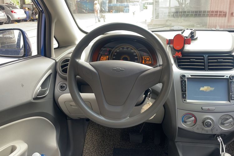 Used Chevrolet Sail 2010 Sedan 1.4L AMT Excellence Edition Steering Wheel