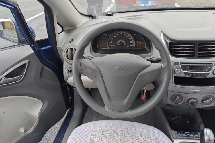 Used Chevrolet Sail 2010 Sedan 1.4L AMT Excellence Edition Steering Wheel