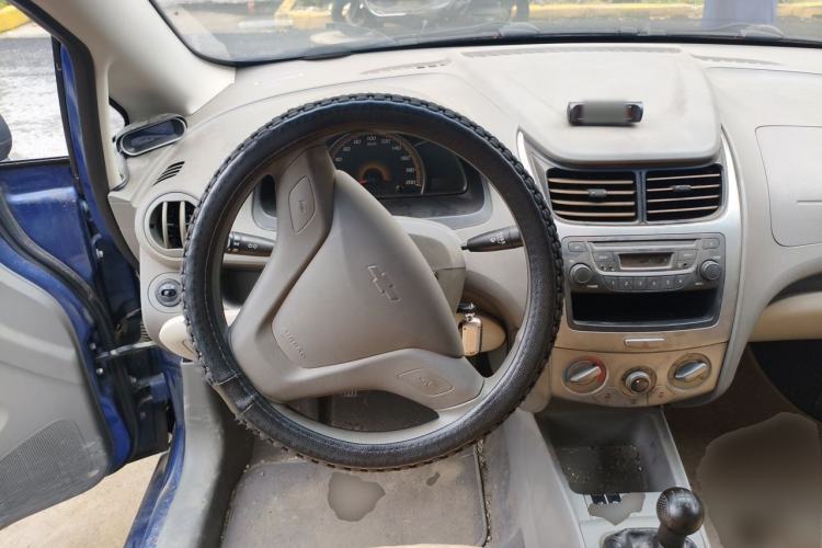 Used Chevrolet Sail 2010 Sedan 1.2L Manual Fashion Edition Steering Wheel