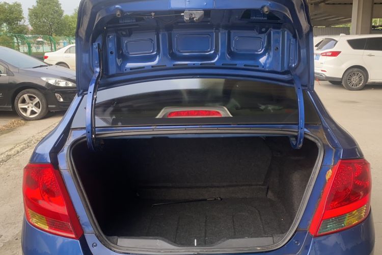 Used Chevrolet Sail 2010 Sedan 1.4L AMT Excellence Edition Trunk