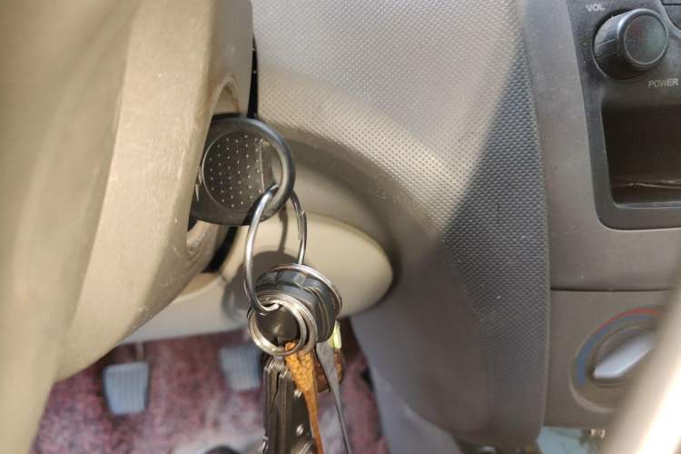 Used Chevrolet Sail 2010 Sedan 1.2L Manual Fashion Edition Vehicle Key