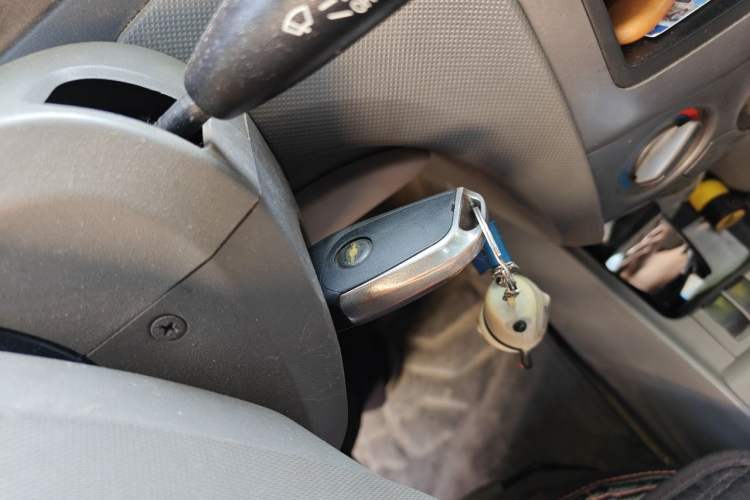 Used Chevrolet Sail 2010 Sedan 1.2L Manual Warm Edition Vehicle Key
