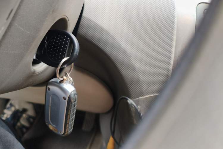 Used Chevrolet Sail 2010 Sedan 1.2L Manual Fashion Edition Vehicle Key