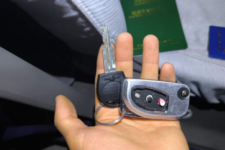 Used Chevrolet Sail 2010 Sedan 1.2L Manual Fashion Edition Vehicle Key